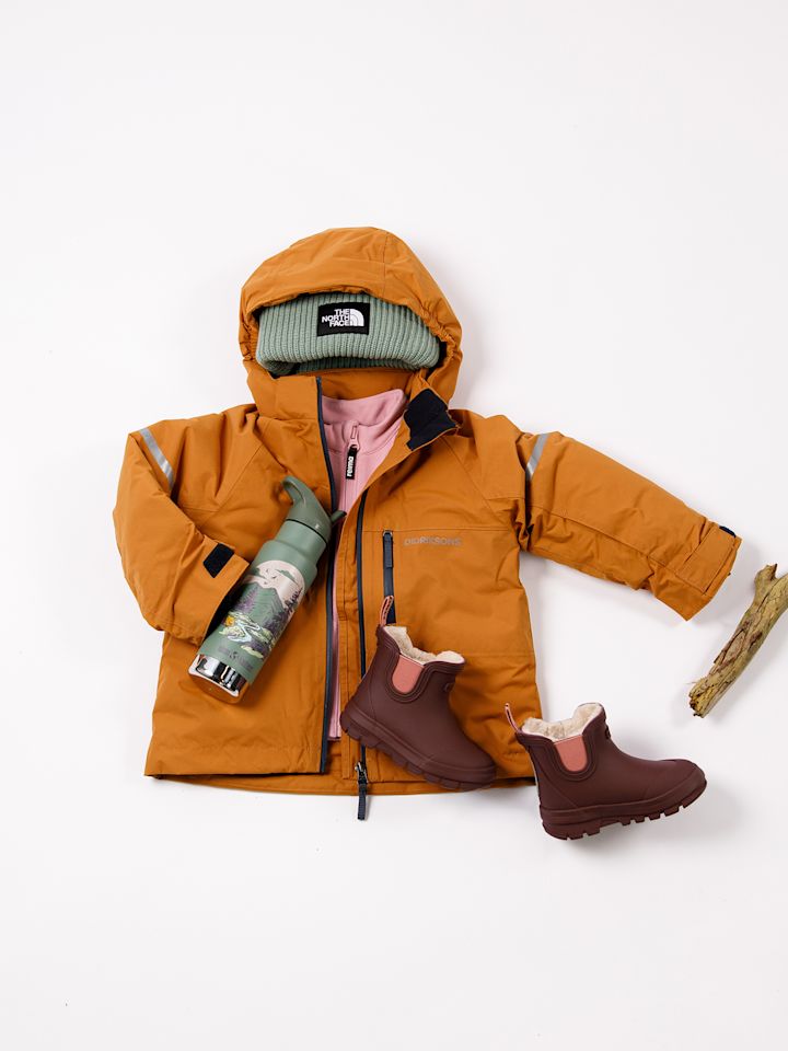 Barnas vinterklær og sko Barnas vinterklær og sko